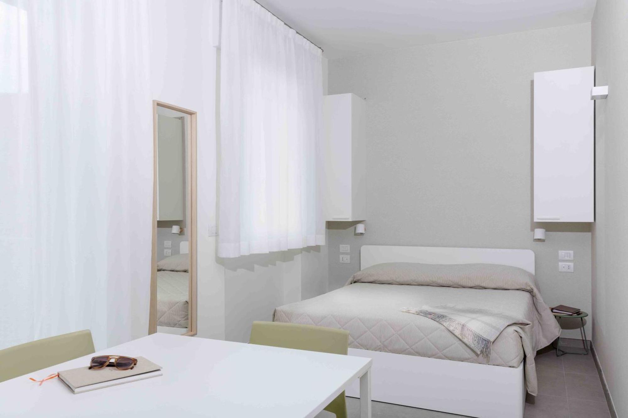 Cirene Apartments Milano Bagian luar foto