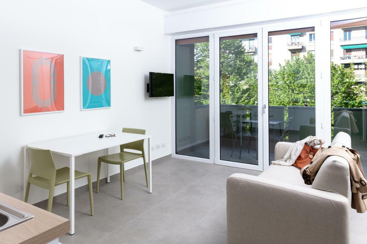Cirene Apartments Milano Bagian luar foto