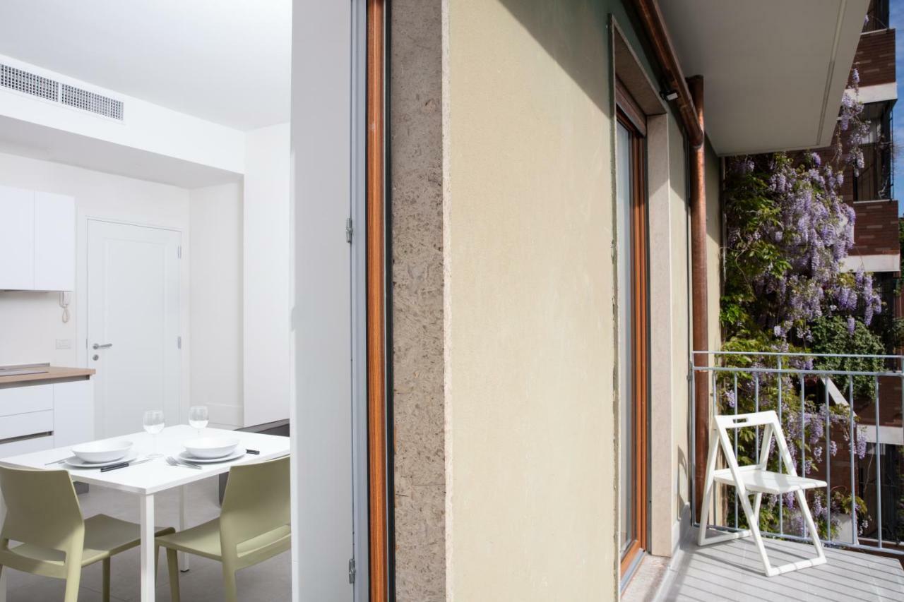Cirene Apartments Milano Bagian luar foto