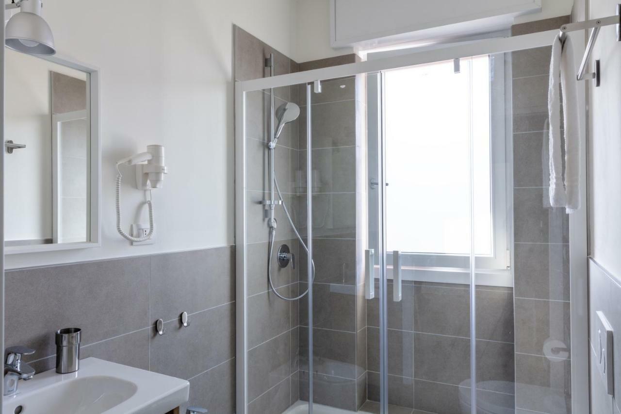 Cirene Apartments Milano Bagian luar foto